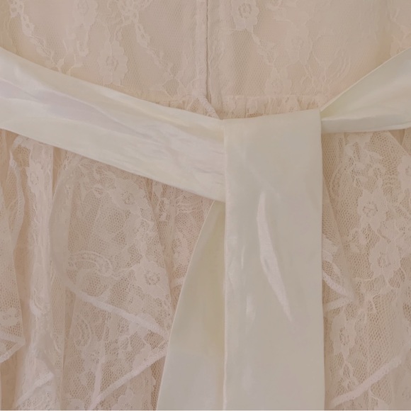 Mia Juliana Formal Ivory Lace Overlay Sleeveless A-Line Occasion Dress - Picture 5 of 6